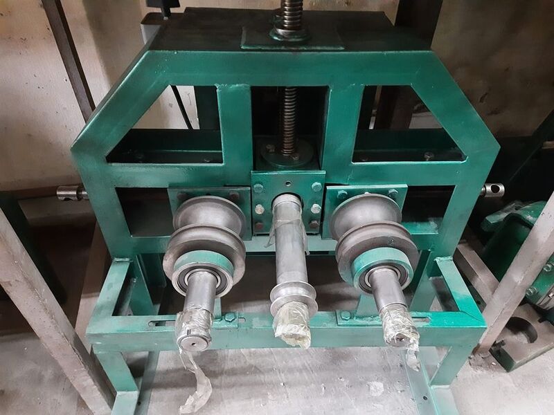 Máy uốn inox là gì