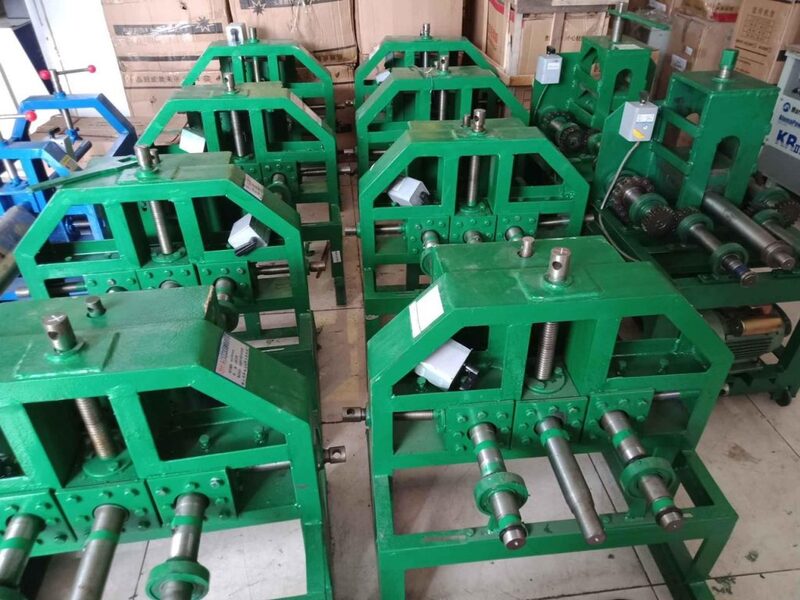 Máy uốn inox